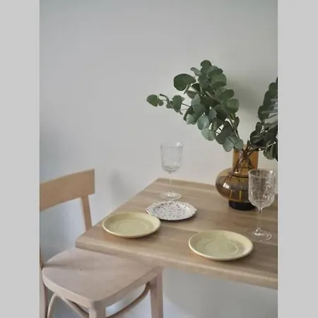 Beautiful Design In The Heart Of Kallio Appartamento Helsinki
